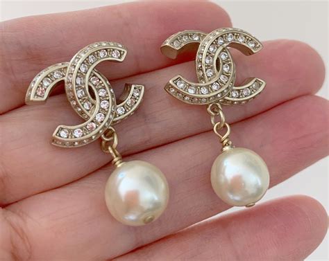 chanel earrings pearl